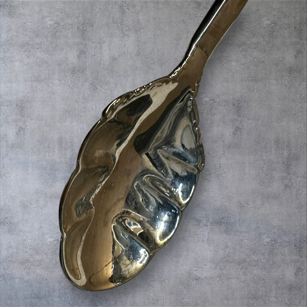 International Silver Co Serving Tongs Scissor Leaf Silver Plated‎ Vintage